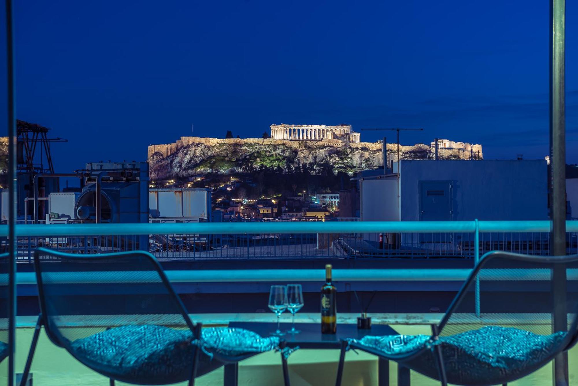 Acropolis View Mini Sky Suite & Hot Tub Atene Esterno foto