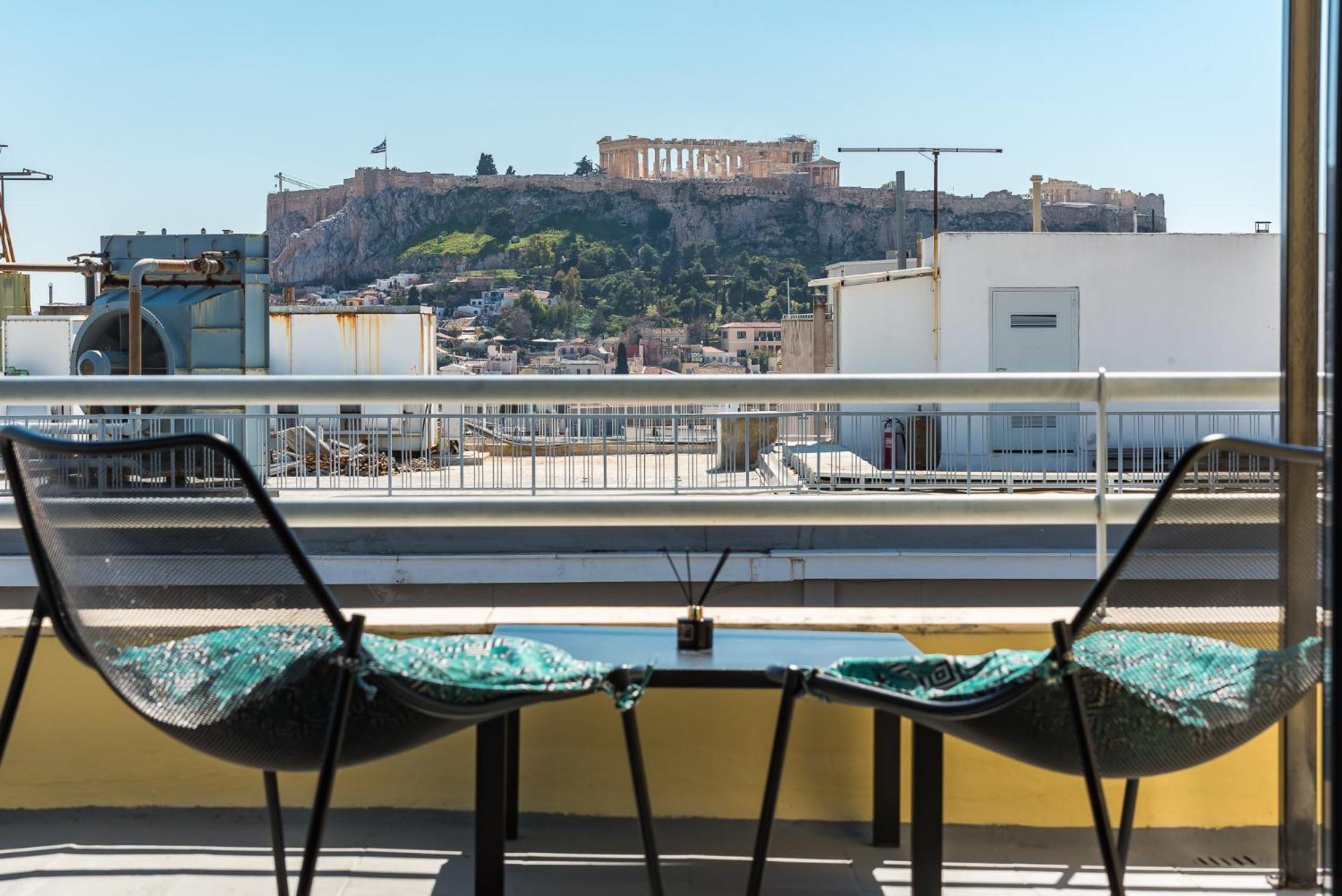 Acropolis View Mini Sky Suite & Hot Tub Atene Esterno foto