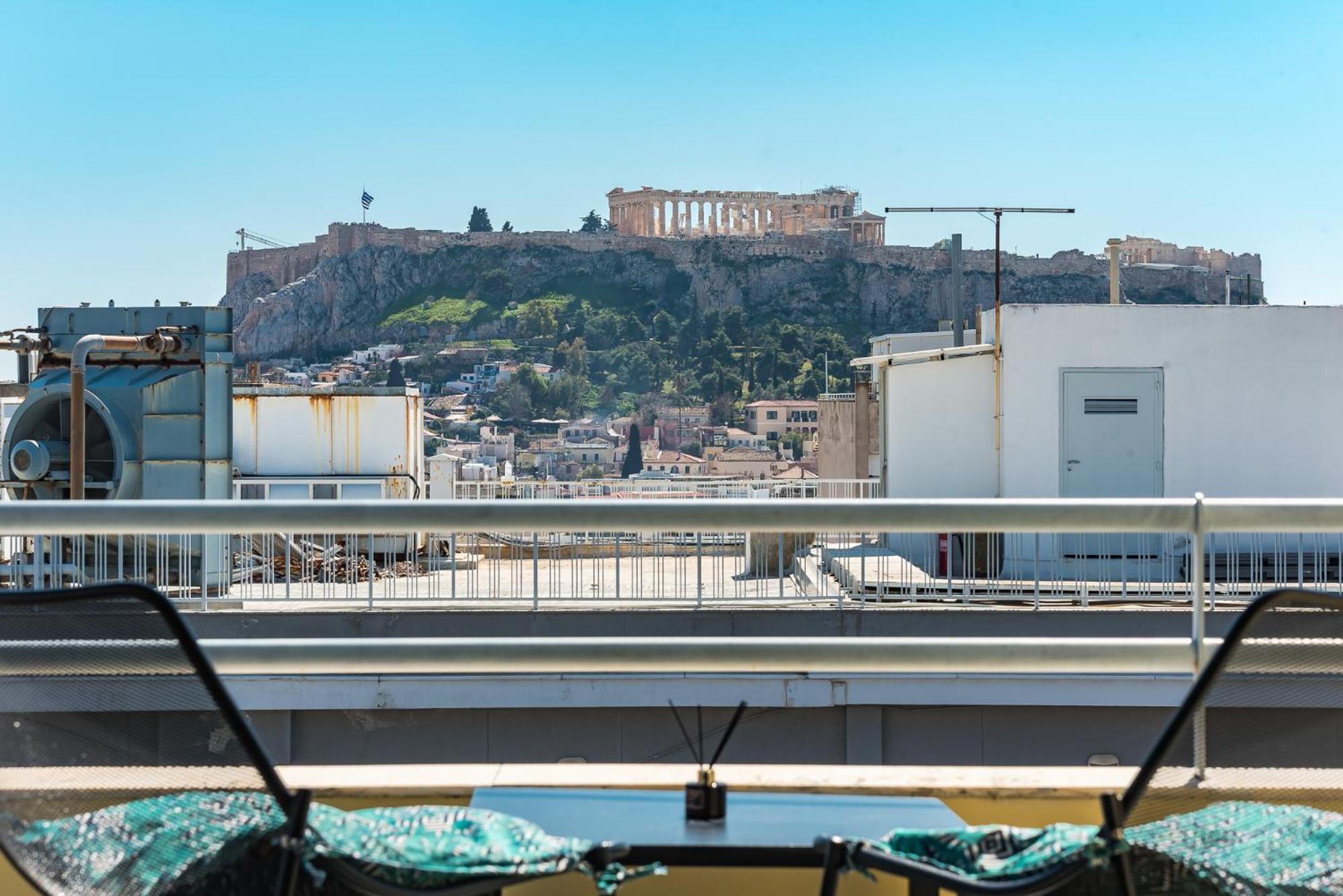 Acropolis View Mini Sky Suite & Hot Tub Atene Esterno foto