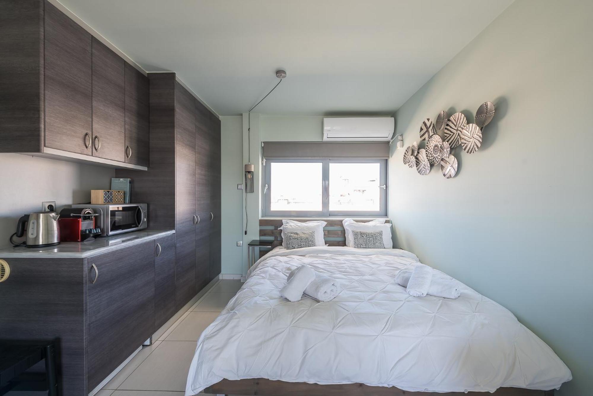 Acropolis View Mini Sky Suite & Hot Tub Atene Esterno foto