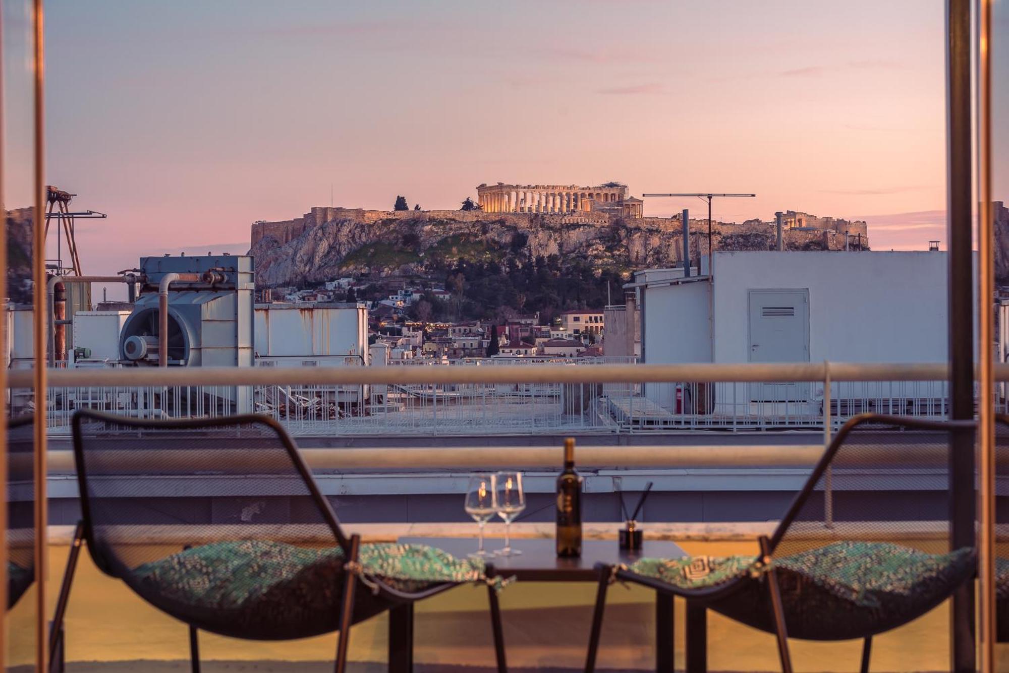 Acropolis View Mini Sky Suite & Hot Tub Atene Esterno foto